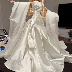 Barbie Duchess of Diamonds Inspire Fit Muse Model Barbie, Poppy Parker Integrity